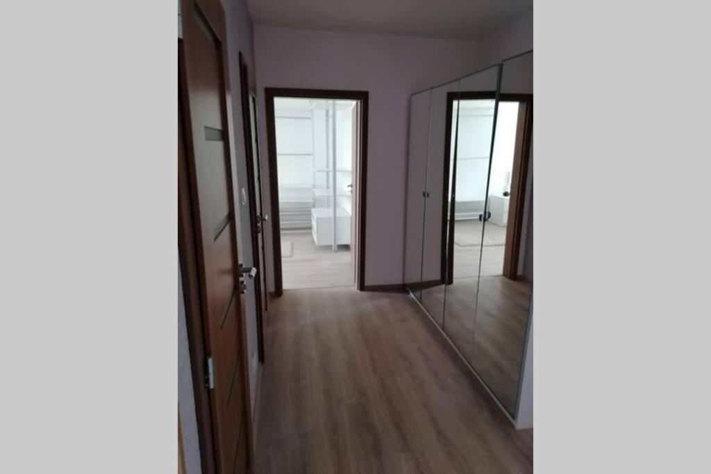 Apartman Blizko Hlavnej Stanice A Centra Mesta Бардеев Екстериор снимка