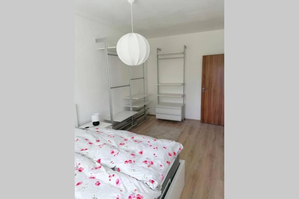 Apartman Blizko Hlavnej Stanice A Centra Mesta Бардеев Екстериор снимка