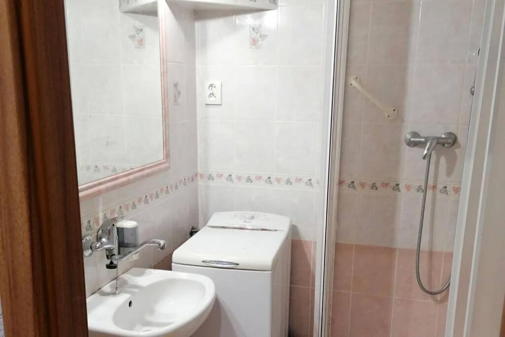 Apartman Blizko Hlavnej Stanice A Centra Mesta Бардеев Екстериор снимка